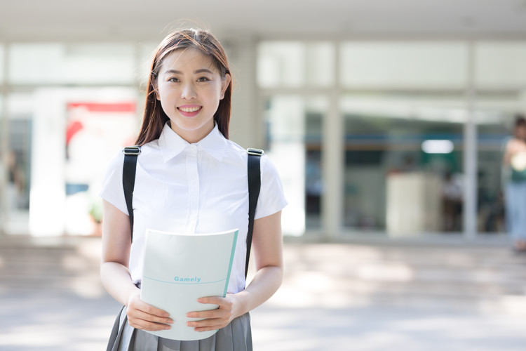 成都铁路卫生学校有小卖部吗